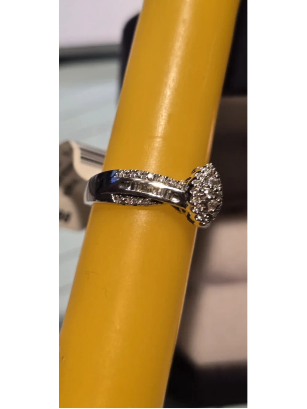 solid White 14kt Gold 1/4 ctw Marquise Diamond 